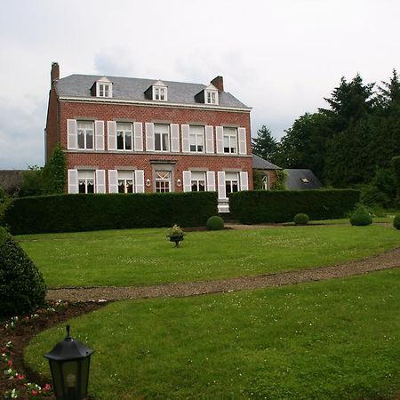 La Regie De Franc-Waret Villa Exterior photo